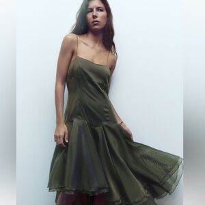 NWT! ZARA DRESS 💘